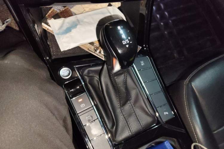 Used Volkswagen Passat 2019 330TSI Elite Edition China VI