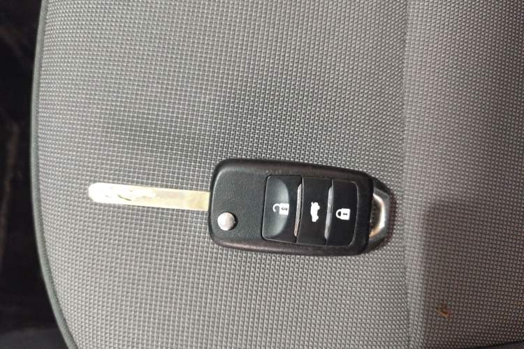 Used CHANGAN NEVO Lumin 2023 301km Honey Dew Edition