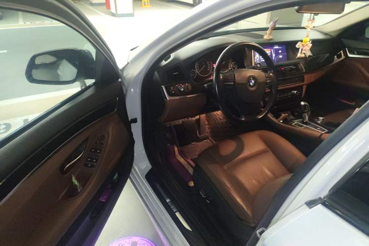 Used BMW 5 Series 2014 520Li Elegant Model