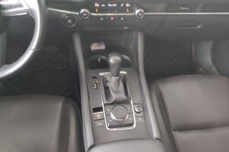 Used Mazda 3 Axela 2020 2.0L Automatic Zhiya Edition Gear Lever