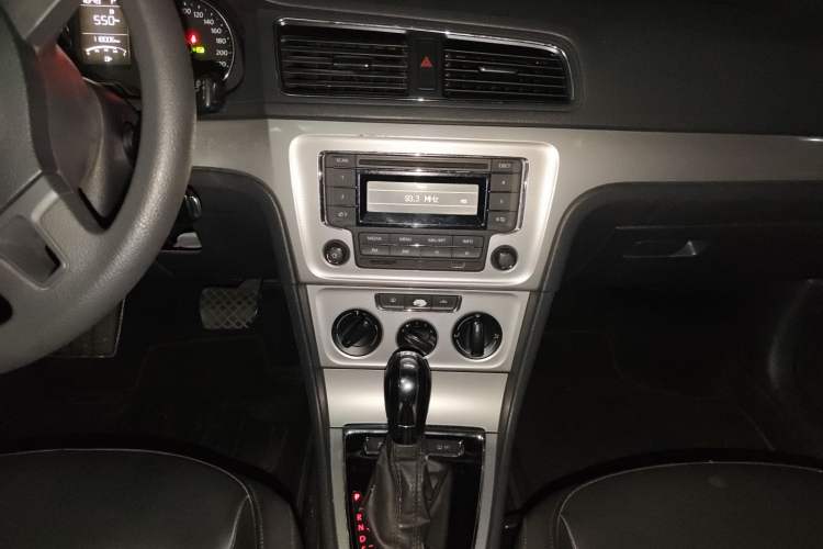 Used Volkswagen Gran Lavida 2013 1.4 TSI Automatic Comfort Model
