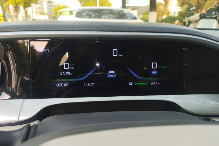 Used Geely Galaxy Geome 2025 410 km Free Version