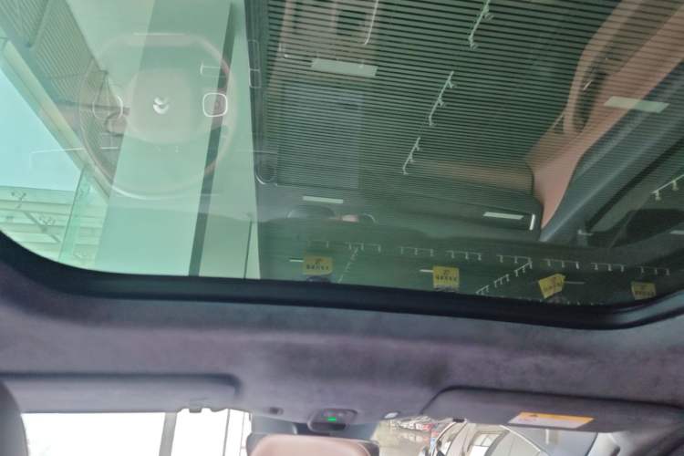 Used Nio ES8 2023 75 kWh Executive Edition Headliner