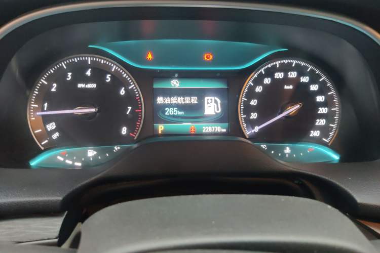 Used Buick GT 2017 15N Automatic Elite Version Odometer Close Up