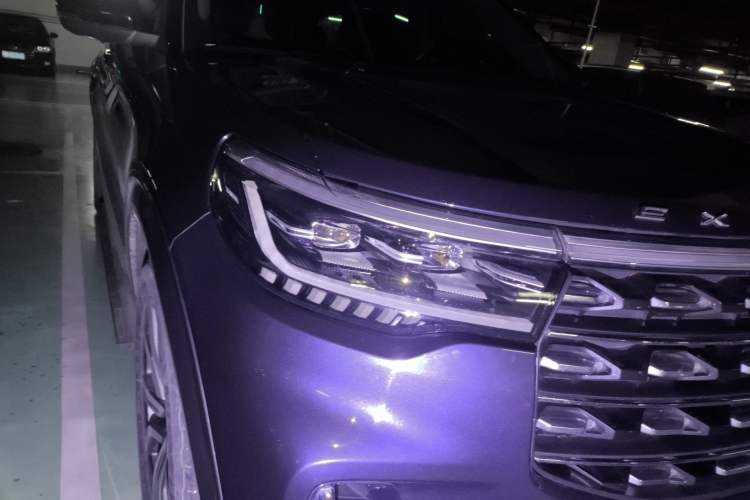 Used Ford Explorer 2023 EcoBoost 285 Four-Wheel Drive Titanium Edition 7-Seater
