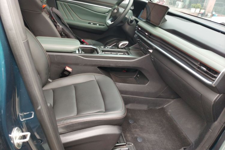 Used Geely Auto Haoyue L 2023 2.0T DCT Prestige Edition
