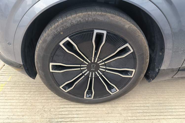 Used Avatr 07 2024 Ultra Range-Extended Four-Wheel Drive