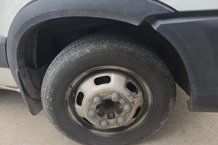 Used Iveco Eurocargo 2021 2.0T Manual Super-Rui Long Wheelbase Short Overhang High Roof Manual Doors F1A