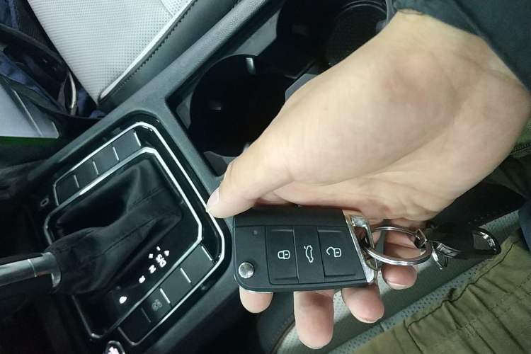 Used Volkswagen Magotan 2026 30 Million Vehicles Selected Model 380TSI DSG Luxury Edition