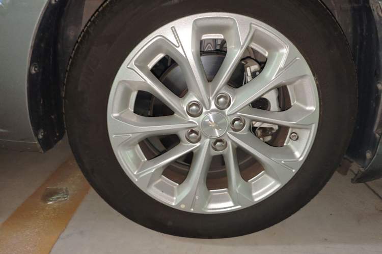 Used Chevrolet Monza 2024 1.5L Dual-Clutch Enjoyment Edition Right Front Wheel Hub