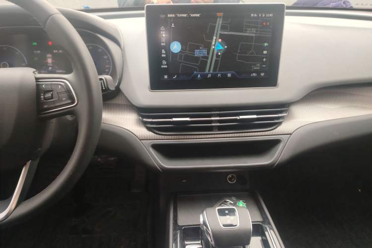 Used Hongqi E-QM5 2022 431 km Charge & Enjoy Edition