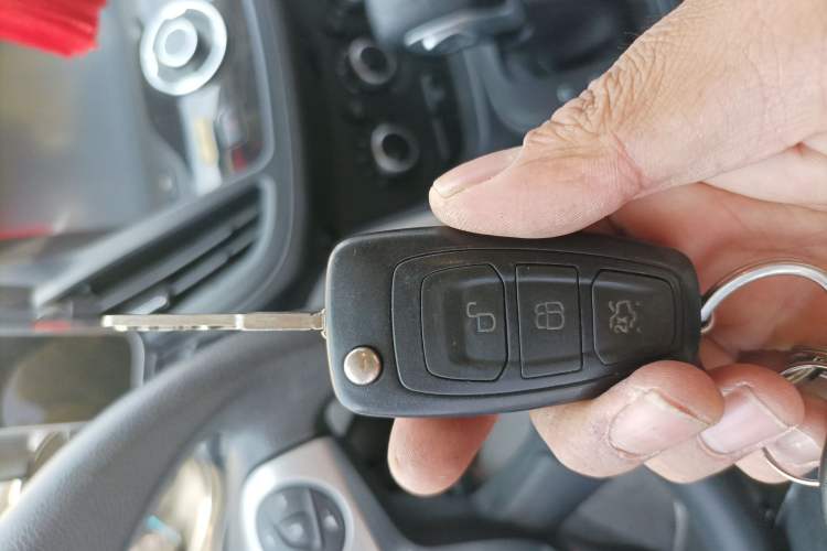 Used Ford Kuga 2013 1.6L GTDi Two-Wheel-Drive Comfort Model
