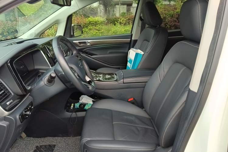 Used GAC Trumpchi M8 2021 Lingxiu Series 390T Deluxe Edition Left Front Seat