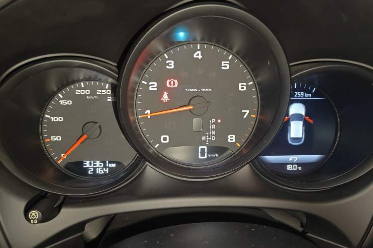 Used Porsche Macan 2017 Macan 2.0T Instrument Cluster