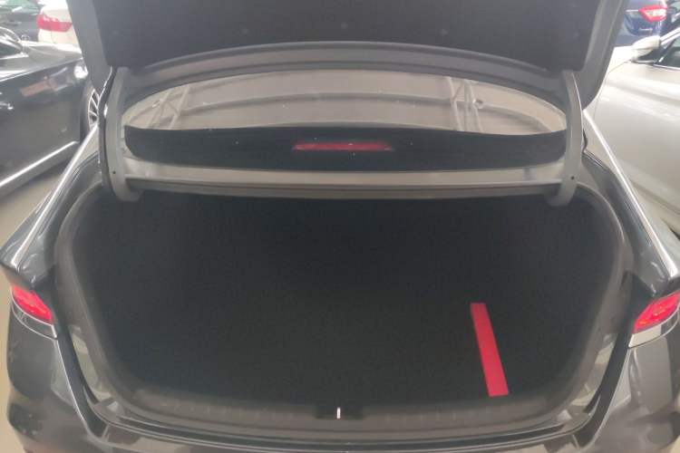 Used Hyundai Lafesta 2021 280TGDi GLX Elite Edition Trunk