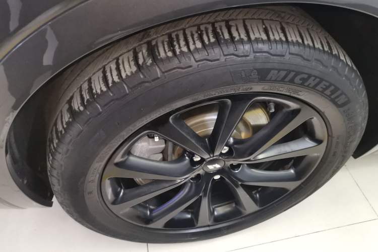 Used Li Auto ONE 2020 Extended-Range 6-Seater Version Left Front Wheel Hub