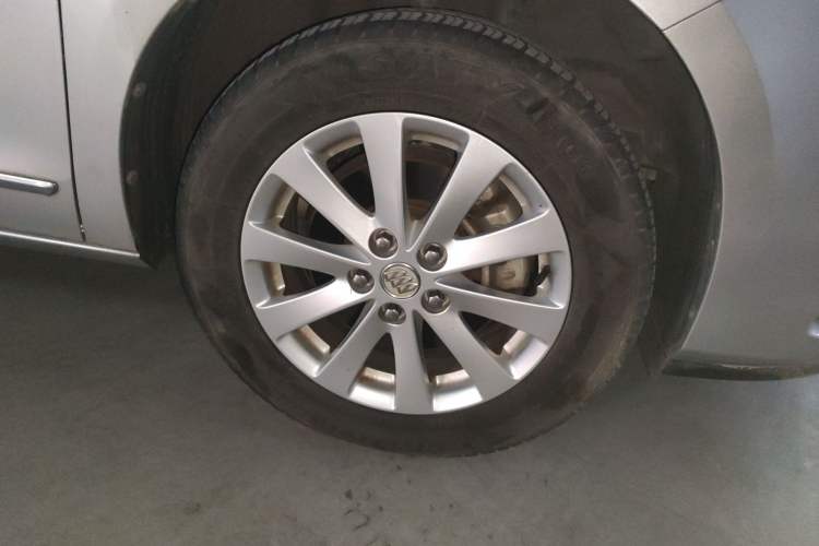 Used Buick GL8 2018 28T Luxury Model China VI Standard Right Front Wheel Hub