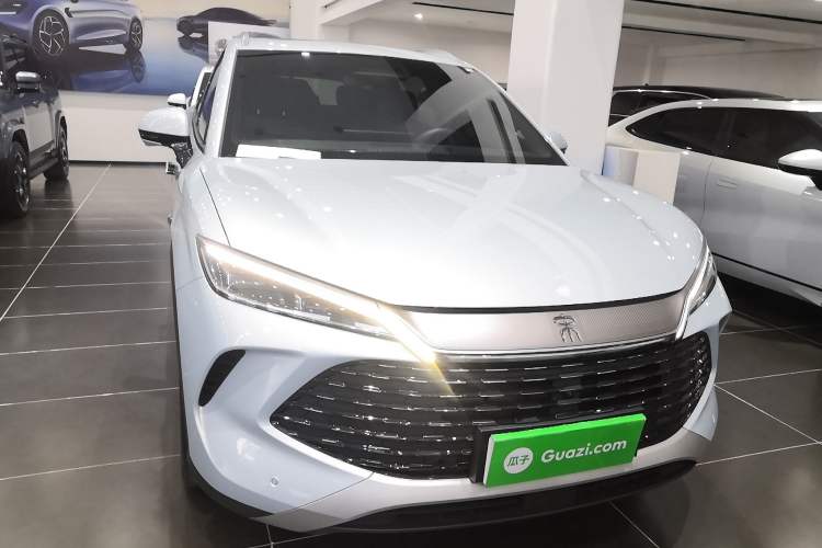 Used BYD Song L DM-i 2025 Intelligent Driving Version 160 km Beyond-Range Type Front