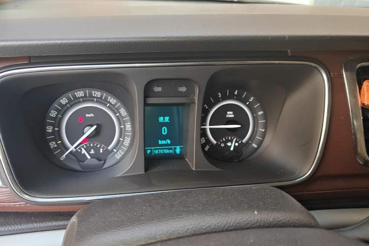 Used Buick GL8 2018 28T Luxury Model China VI Standard
