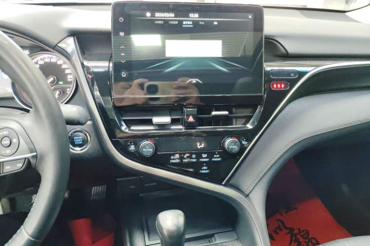 Used Toyota Camry 2021 2.0G Luxury Edition
