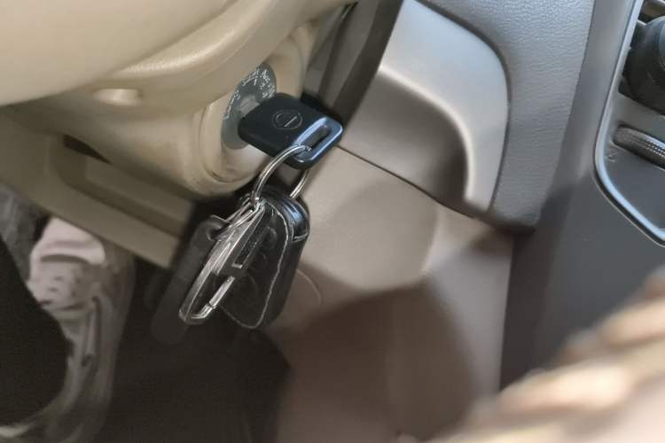 Used Nissan Sylphy 2012 Classic 1.6XE Manual Comfort Edition Vehicle Key