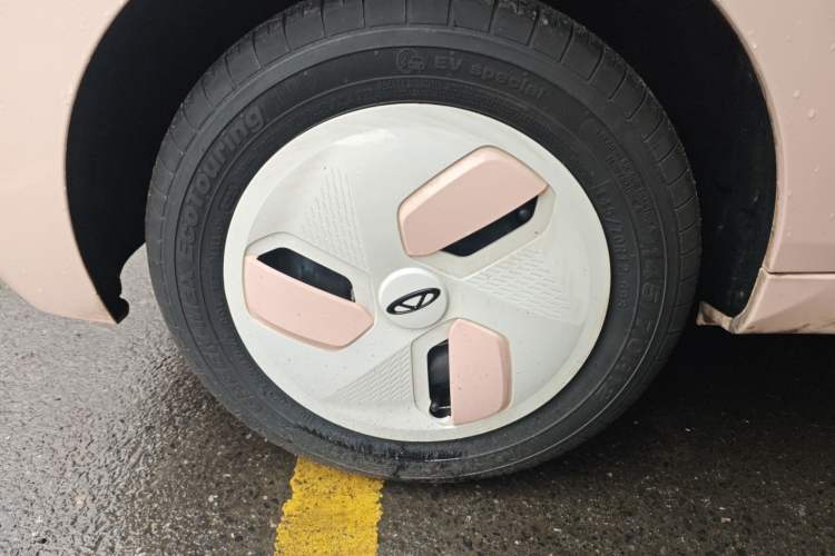 Used Chery QQ QQ Ice Cream 2022 170km Sundae Phosphate Lithium-Ion
