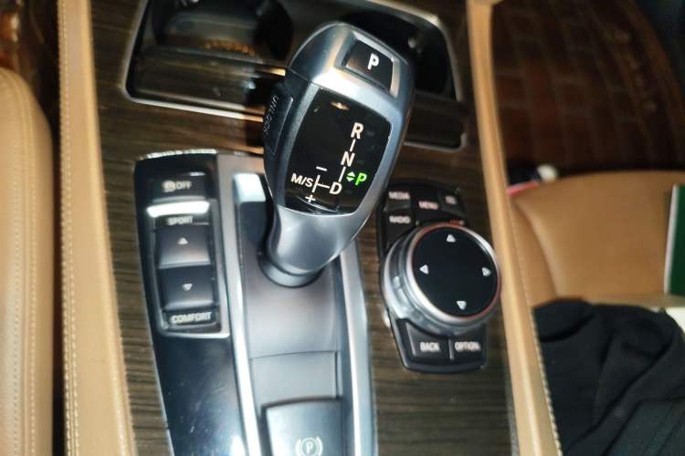 Used BMW 7 Series 2013 740Li Leading Model
