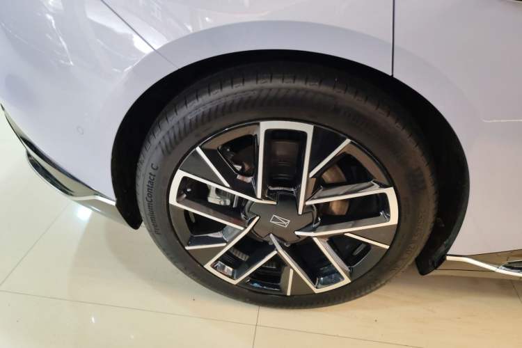 Used Avatr 06 2025 Pro Range-Extended Edition