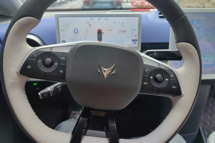 Used ARCFOX Kaola 2023 Family Edition Pro Steering Wheel