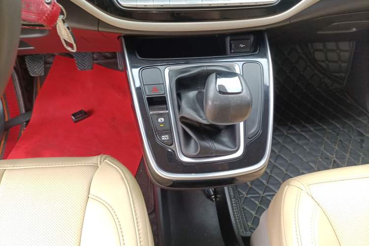 Used GAC Trumpchi M6 2019 270T Manual Elite Edition (7-seater) China VI Gear Lever