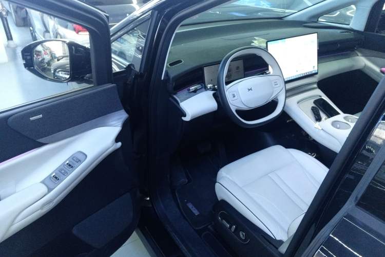 Used XPeng X9 2024 640 All-Wheel Drive High-Performance Max
