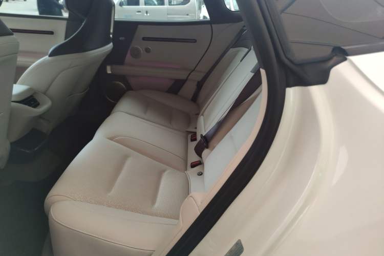 Used Avatr 06 2025 Pro All-Electric Version Left Rear Seat