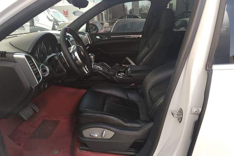 Used Porsche Cayenne 
