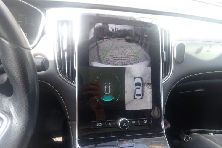 Used Roewe i6 MAX New Energy 2020 1.5T PHEV Cool & Stylish Skyroof Edition