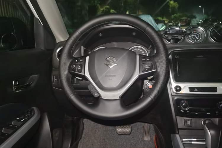 Used Suzuki Vitara 2016 1.4T Automatic Two-Wheel Drive Luxury Version
