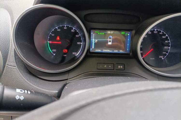 Used BYD Yuan New Energy 2018 EV360 Smart Connect Cool Edition
