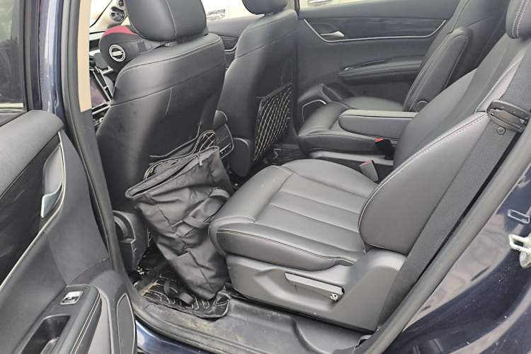 Used BYD Song MAX 2018 1.5T Automatic Smart Connect Elite Model with 6 Seats