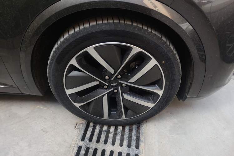 Used Li Auto L9 2022 Max model
