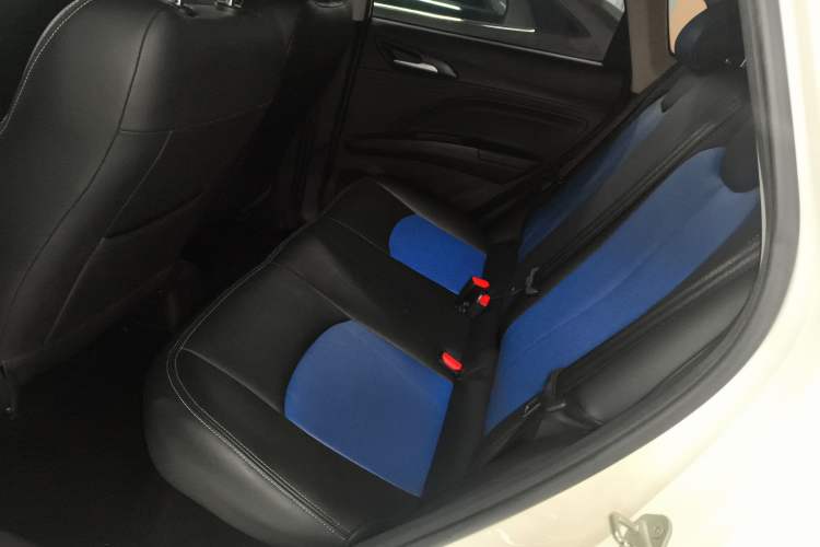 Used NETA V 2022 Chao 300 Lite Lithium Iron Phosphate Left Rear Seat