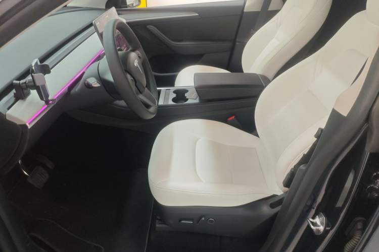 Used Tesla Model Y 2024 Long-Range All-Wheel-Drive Version