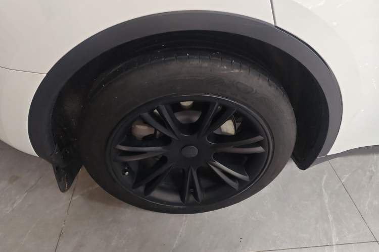 Used Tesla Model Y 2024 Rear-Wheel-Drive Version
