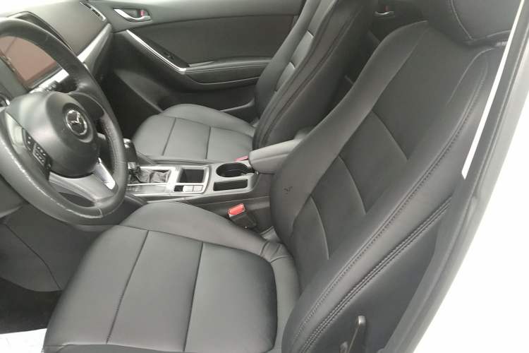 Used Mazda CX-5 2015 2.0L Automatic Two-Wheel Drive Urban Version Left Front Seat