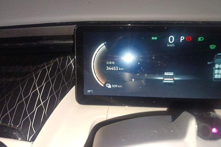 Used Zeekr 009 2022 WE Edition
