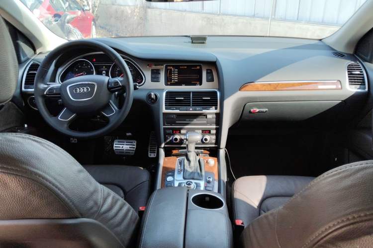 Used Audi Q7 2015 40 TFSI Collector's Edition
