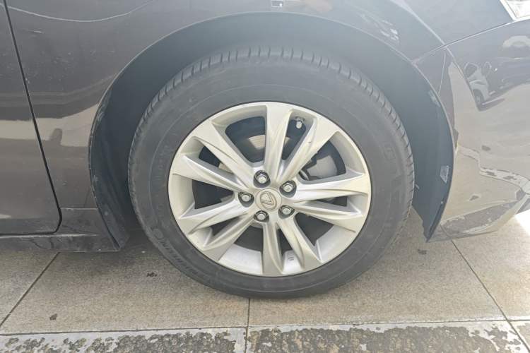 Used Lexus CT 2015 CT200h Chocolate Edition
