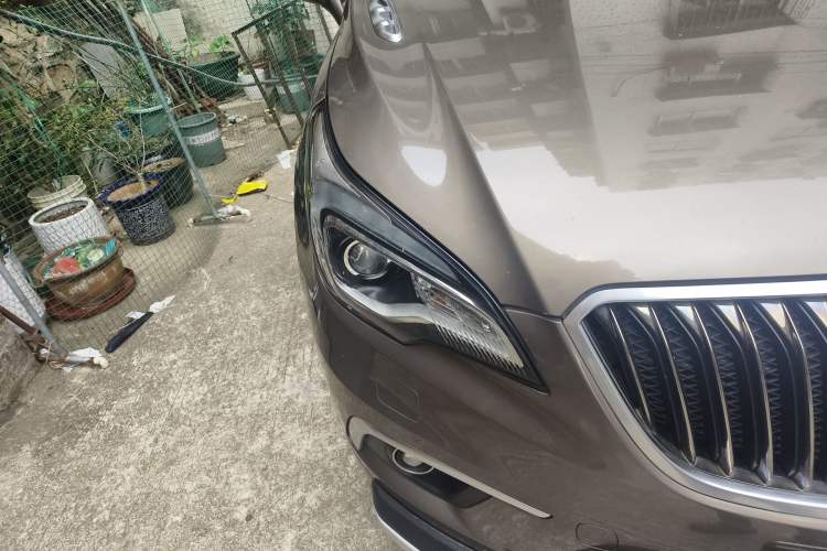 Used Buick Envision 2014 28T All-Wheel-Drive Versatile Sports Flagship Edition
