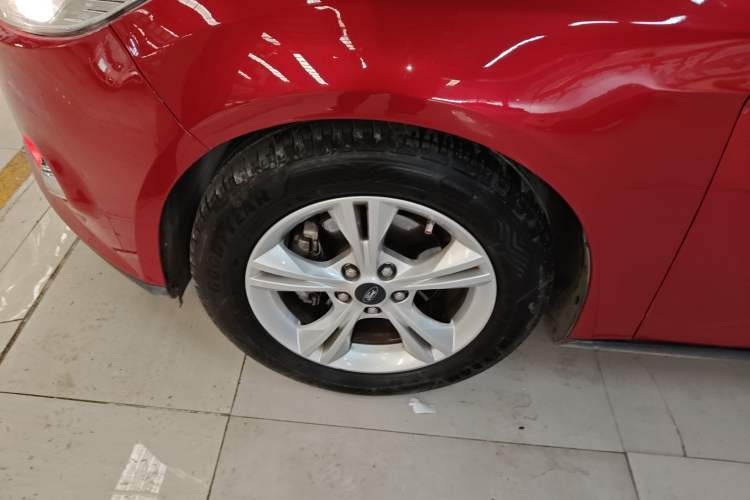 Used Ford Focus 2012 Hatchback 1.6L Automatic Fashion Edition
