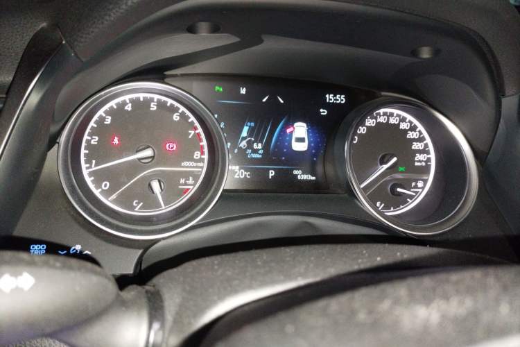 Used Toyota Camry 2021 2.0G Luxury Edition
