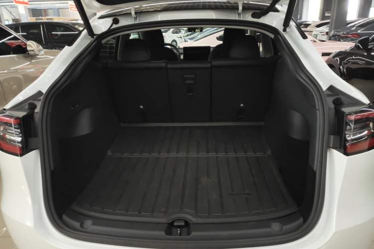 Used Tesla Model Y 2021 Revised Version 2 Long-Range All-Wheel-Drive Edition