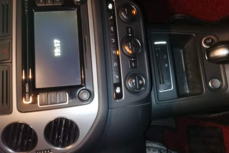 Used Volkswagen Tiguan 2013 2.0 TSI Automatic All-Wheel-Drive Flagship Edition